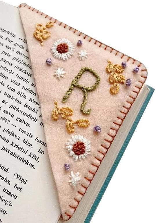 MOTEERLLU Personalized Hand Embroidered Corner Bookmark - Image 2