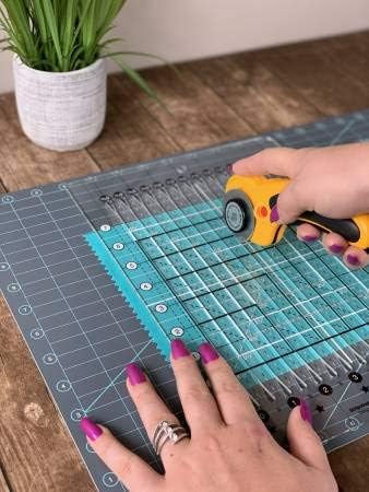 Creative Grids Cutting Mat 24"x36" Self Healing Dbl Sided - Image 2