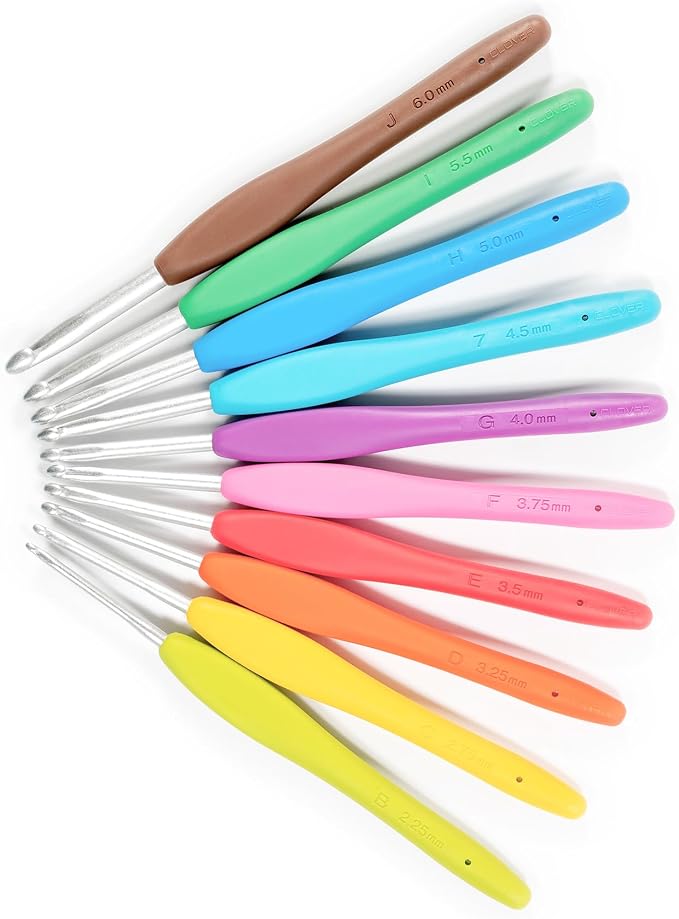 Clover 3672 Amour Crochet Hook Set, 10 sizes - Image 3
