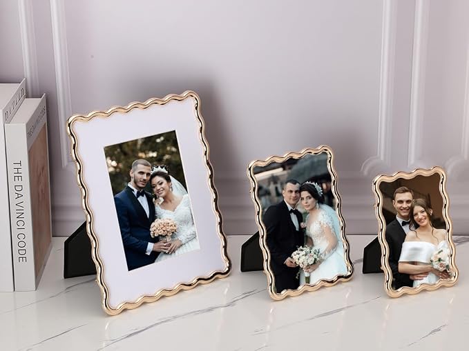 8x10'' Heavy-Duty Zinc Alloy Gold Photo Frames - Image 3