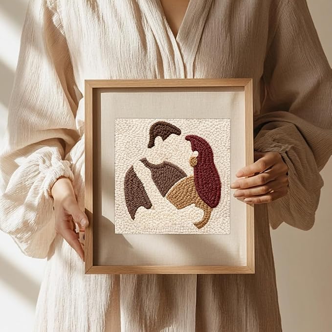 Doodlream Embracing Lovers DIY Punch Needle Embroidery Kit - Image 6