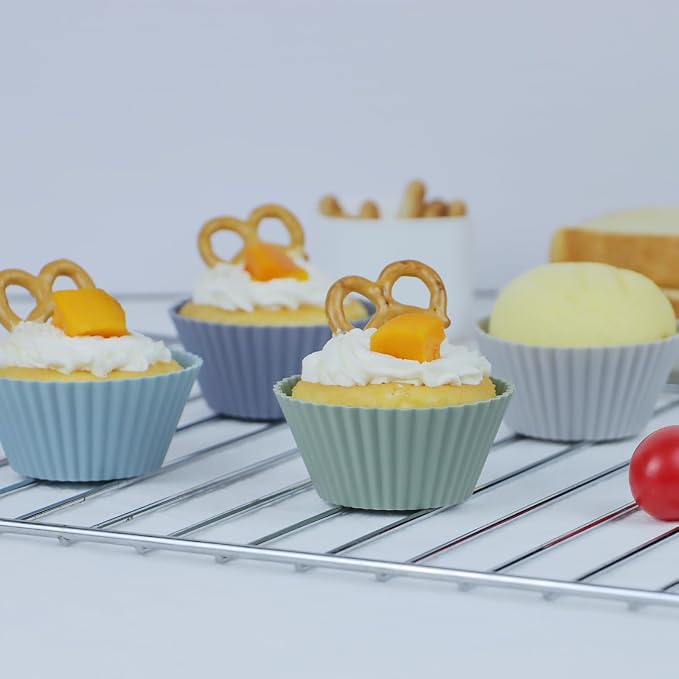 Silicone Baking Muffin Cups 12 Pack, Reusable Cupcake Liners Cake Molds - Image 2