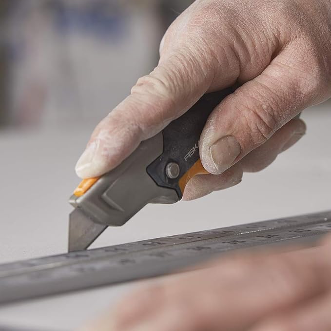 Fiskars 770010-1001 Pro Utility Knife, Fixed, Orange/Black