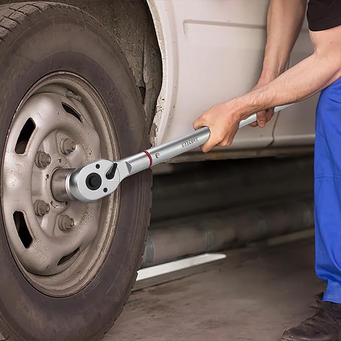 3/4 Inch Torque Wrench, 48 Tooth Torque Wrench 3/4 Drive 100-600FT.LB/135-815N.M with a Solid Storage Case