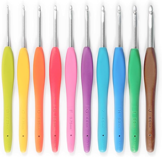 Clover 3672 Amour Crochet Hook Set, 10 sizes - Image 2