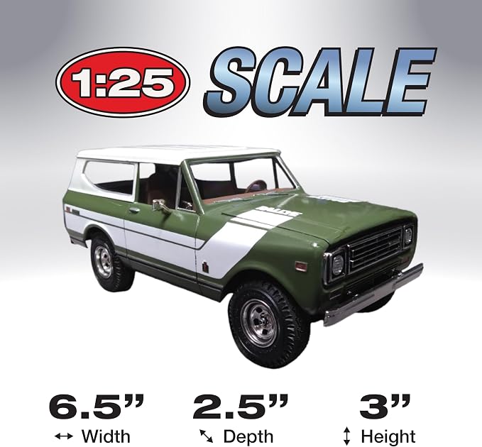AMT 1977 International Harvester Scout II 1:25 Scale Model Kit - Image 4