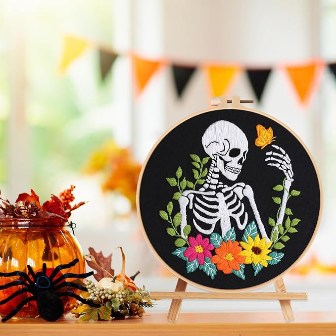 Louise Maelys Halloween Embroidery Kit - Image 5