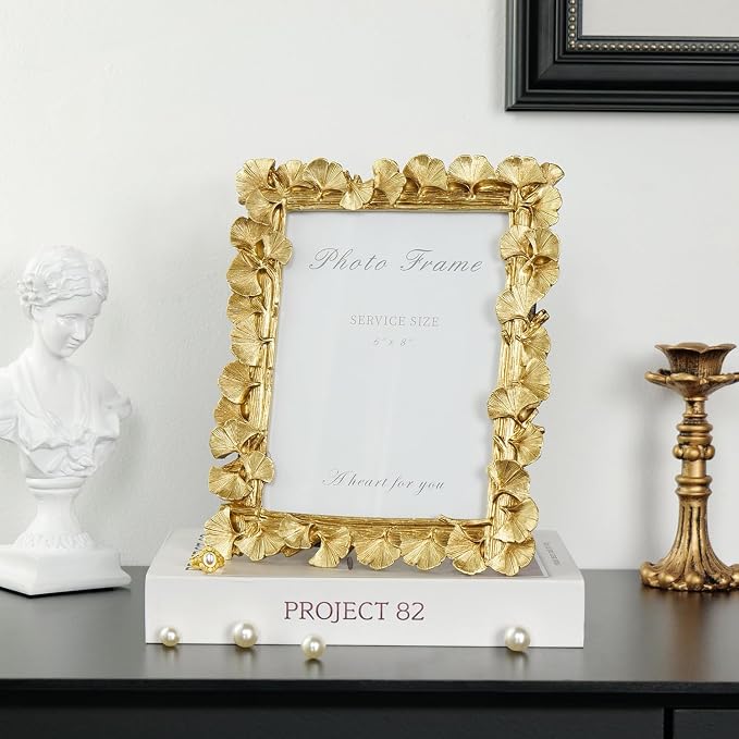 Cuspin 6x8 Picture Frame, Vintage Ornate Gold Resin Frame - Image 8