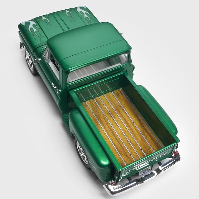 Revell '65 Chevy Stepside Pickup 2N1 - Image 4