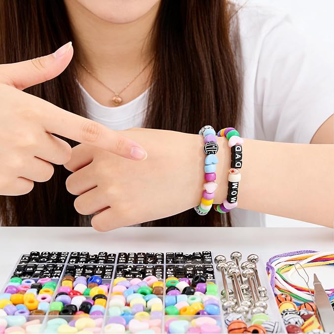 WoBiogHo 675 PCS DIY Keychain Making Kit - Image 6