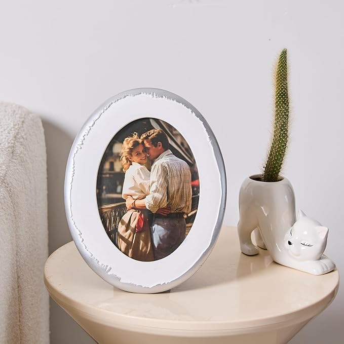 5x7 Ornate Oval Picture Frame, Hand-Crafted Resin Frame - Image 2