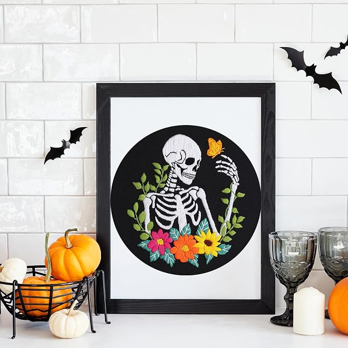 Louise Maelys Halloween Embroidery Kit - Image 6