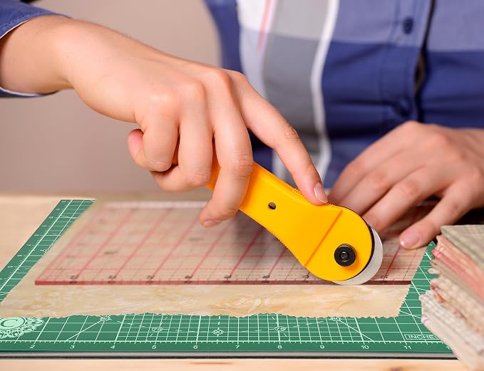 Calibre Art Rotating Self Healing Cutting Mat 14x14 - Image 7