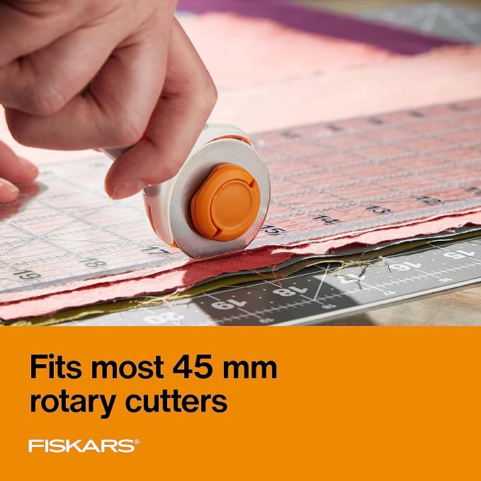 Fiskars 45mm Rotary Blade 2-Pack, Replacement Blades - Image 2