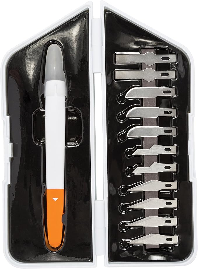 Fiskars Easy Change Medium Duty Precision Craft Knife Cutting and Carving Set by Unknown