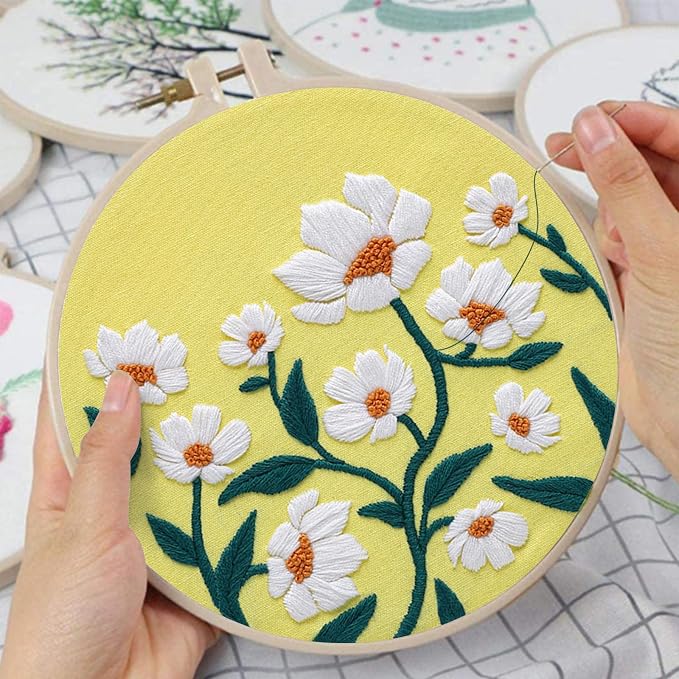 Louise Maelys 3 Pack Floral Embroidery Kit - Image 4