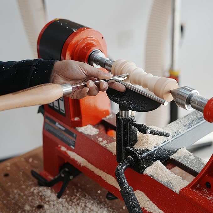 Overall length:18 3/4". Carbide Tipped Detailer Chisel For Woodturning, Beech handle length: 12 1/2", Tool bar length: 6 1/4", with 28 * 10 * 2.5mm-35°TCT DIAMOND BLADE.