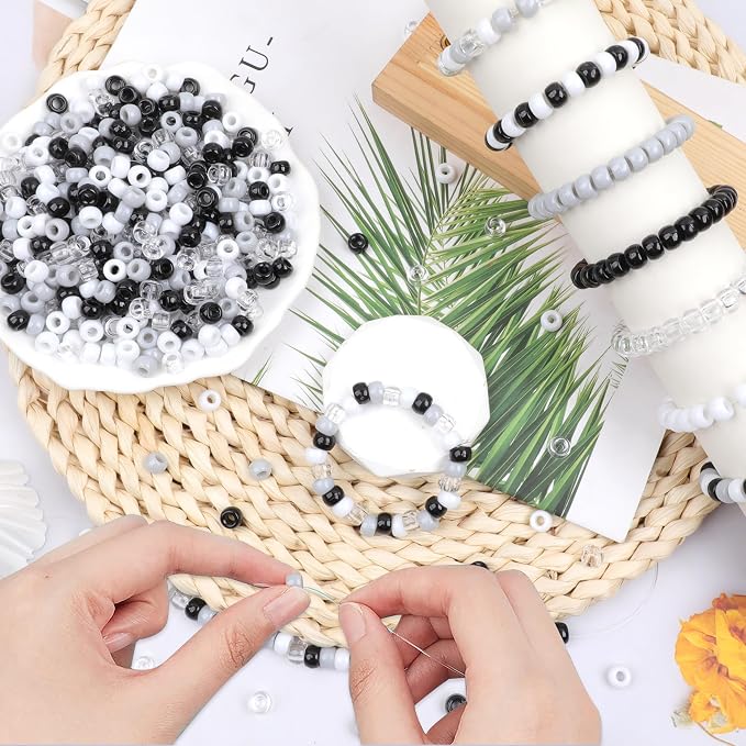 Black White Pony Beads 1000 Pcs Beads - Image 4