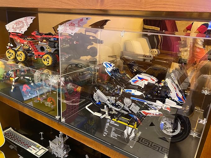 Clear Acrylic Display Case, Self-Assemble Showcase - Image 3