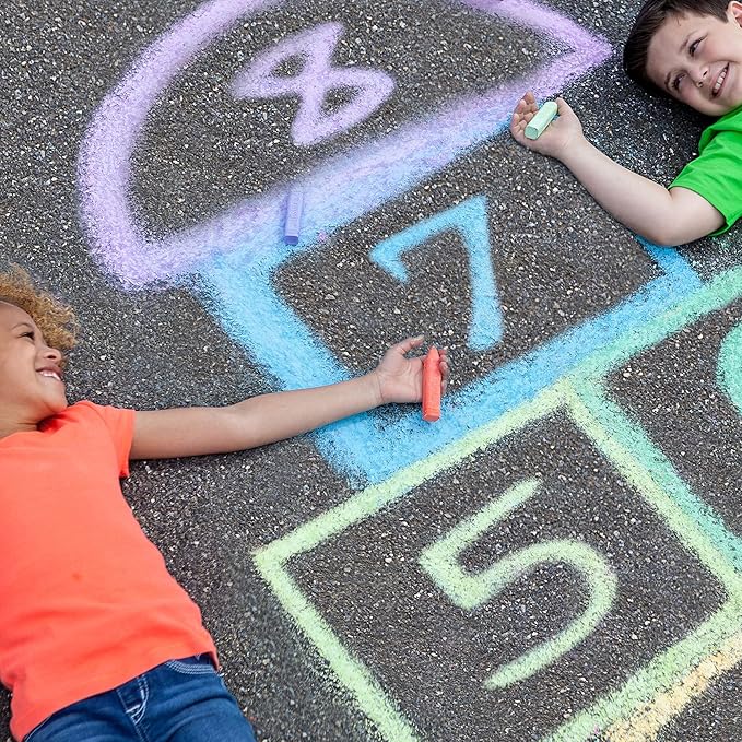 Crayola Ultimate Washable Chalk Collection, Bulk Outdoor Sidewalk Chalk - Image 2